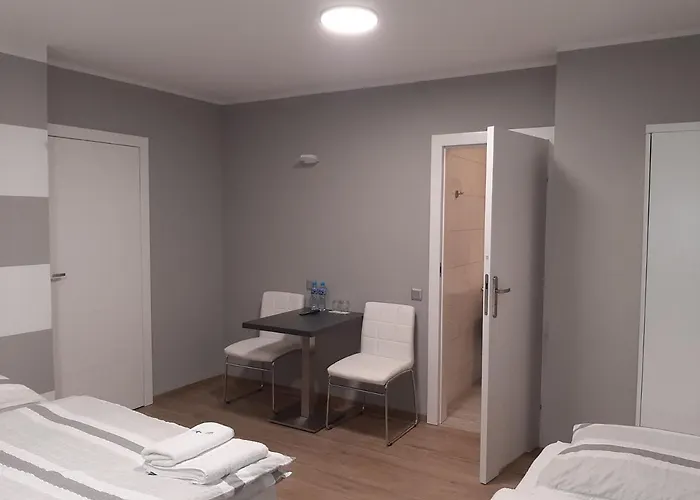 Bed & Breakfast 10 Poznań