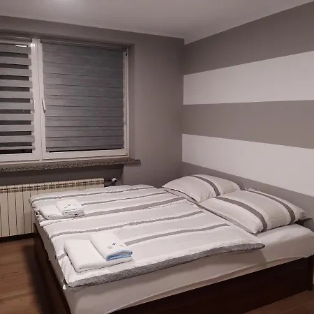Bed and Breakfast 10 *